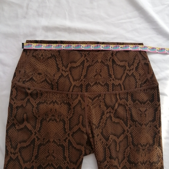 Varley Luna 25" Leggings Brown Burnt Snake Print Medium - Picture 8 of 16